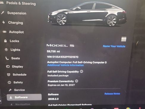 Used 2023 Tesla Model S Standard Range image 2