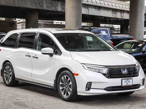 Used 2021 Honda Odyssey EX-L image 4