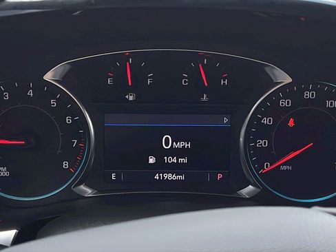 Used 2023 Chevrolet Traverse LT FWD image 20