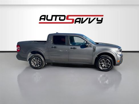 Used 2023 Ford Maverick XLT image 8
