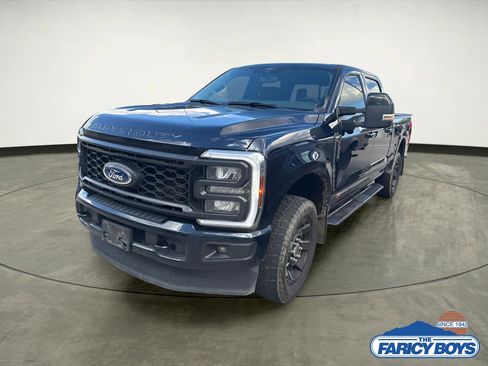 Used 2024 Ford F350 Lariat w/ Sport Appearance Package image 12