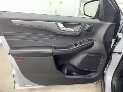 New 2026 Ford Escape Active w/ Active Premium Tech Pack image 9