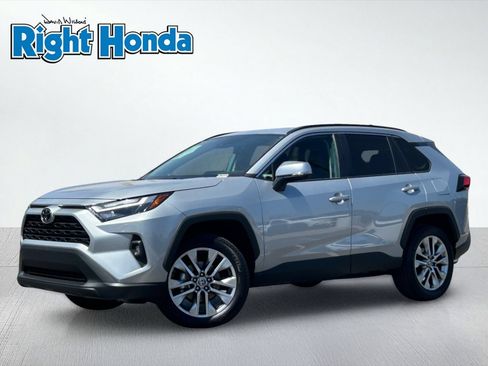 Used 2025 Toyota RAV4 XLE Premium AWD/4WD image 2