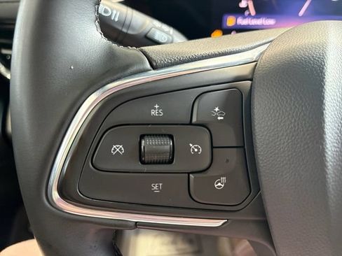 Used 2025 Buick Envista Sport Touring w/ Experience Buick Package FWD image 21