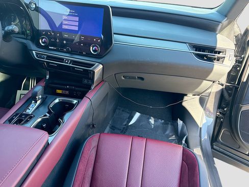 Used 2024 Lexus RX 500h F Sport w/ Convenience Package image 19