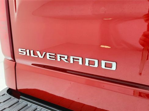 Used 2023 Chevrolet Silverado 1500 LT AWD/4WD image 29