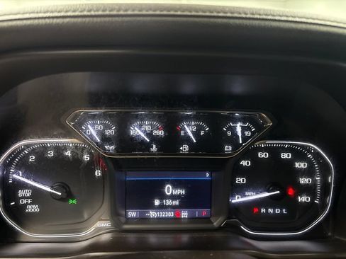 Used 2021 GMC Sierra 1500 SLE w/ Preferred Package AWD/4WD image 22