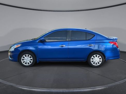 Used 2016 Nissan Versa SV FWD image 5