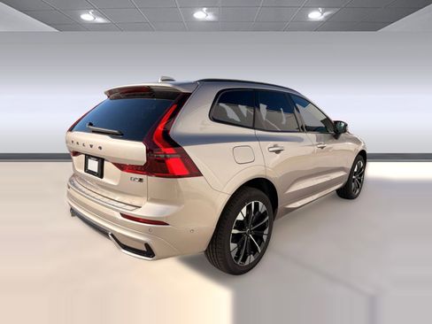 Certified 2026 Volvo XC60 B5 Plus w/ Protection Package Premier AWD/4WD image 9