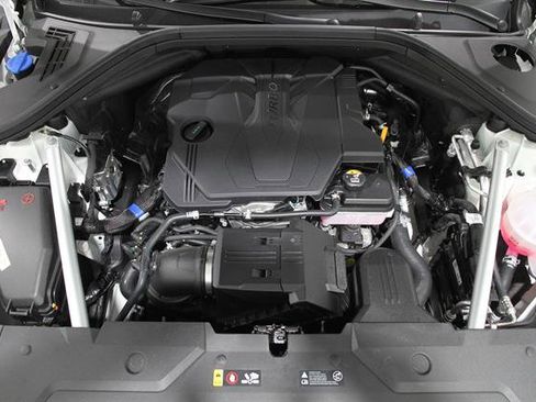 Certified 2026 Genesis GV70 2.5T Sport Prestige AWD/4WD image 21