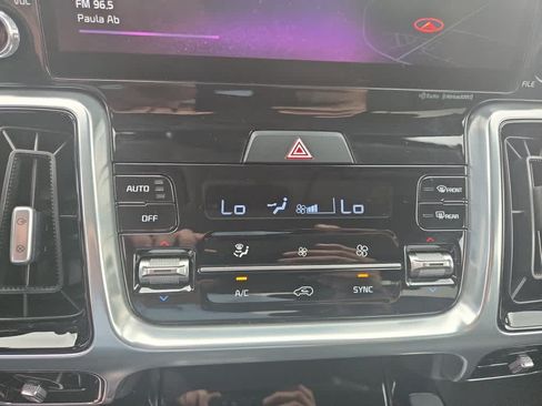 Used 2022 Kia Sorento SX AWD/4WD image 33