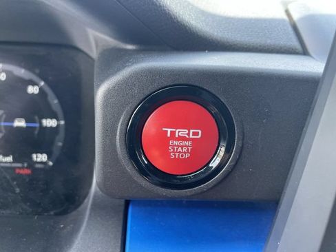 Used 2025 Toyota 4Runner TRD Sport AWD/4WD image 16