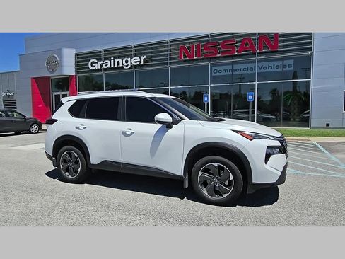 Used 2024 Nissan Rogue SV FWD image 38