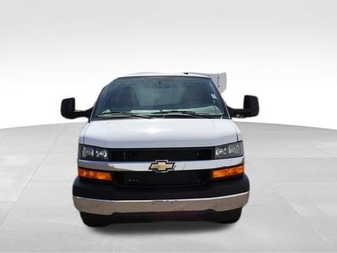 New 2024 Chevrolet Express 3500 w/ Power Convenience Package RWD image 7