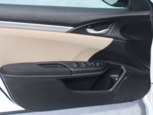 Used 2016 Honda Civic LX image 9