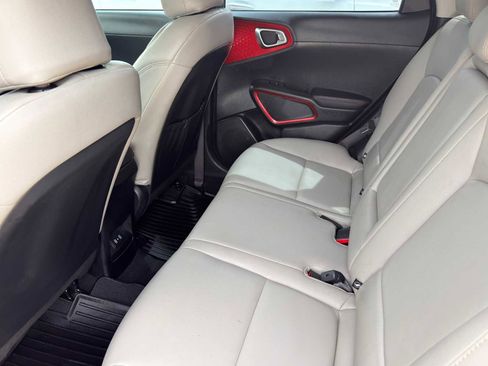 Certified 2023 Kia Soul GT-Line FWD image 29