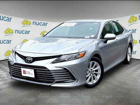 Certified 2024 Toyota Camry LE FWD image 3