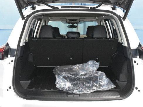 New 2026 Nissan Rogue SV AWD/4WD image 25