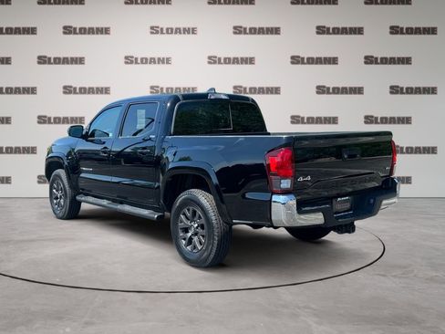 Used 2023 Toyota Tacoma SR5 AWD/4WD image 3