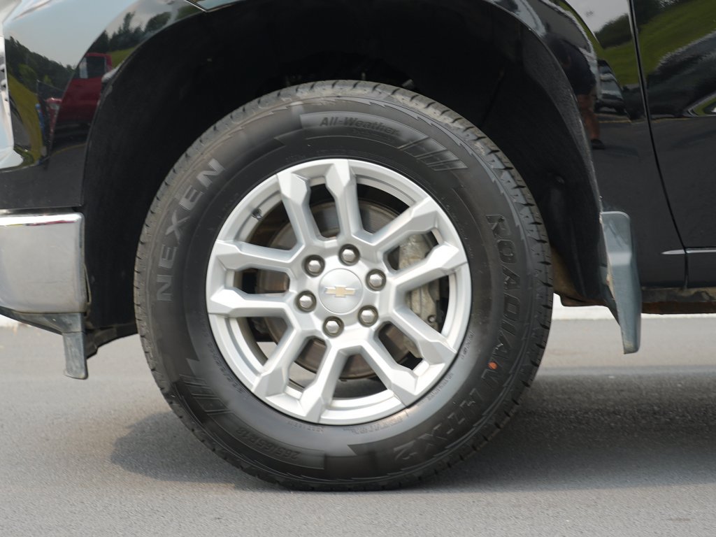 Certified 2024 Chevrolet Silverado 1500 LT AWD/4WD image 12