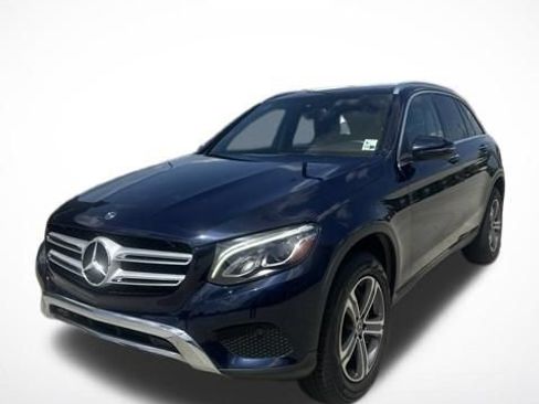 Used 2019 Mercedes-Benz GLC 300 4MATIC image 4