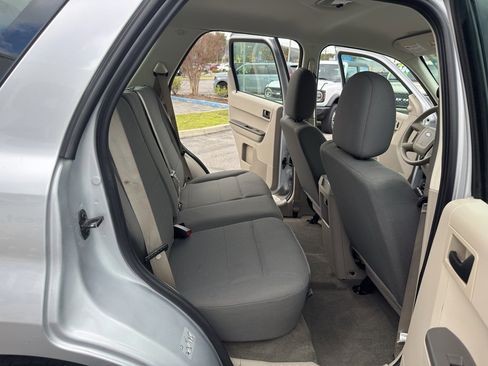Used 2012 Ford Escape XLS image 20