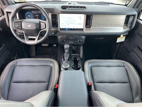 New 2025 Ford Bronco Outer Banks w/ Sasquatch Package image 7