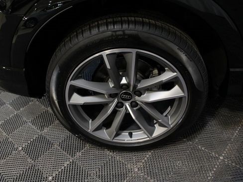 New 2025 Audi Q3 2.0T Premium image 25