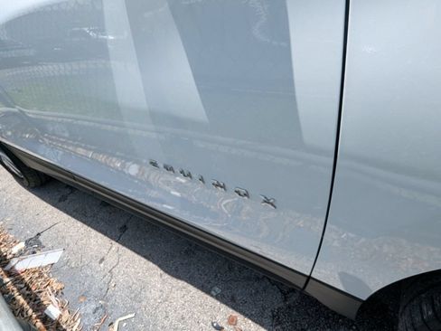 Used 2024 Chevrolet Equinox LT FWD image 20