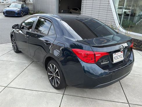 Used 2017 Toyota Corolla SE image 8