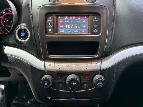 Used 2016 Dodge Journey SE w/ Flexible Seating Group FWD image 17