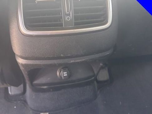 Used 2019 Kia Sorento L image 13