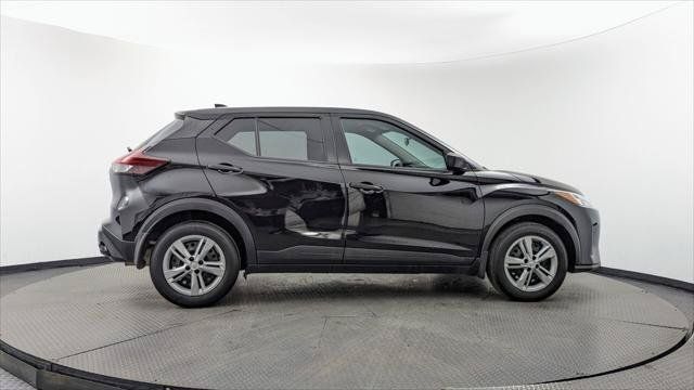 Used 2022 Nissan Kicks S FWD image 9