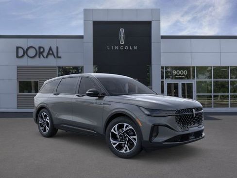 New 2025 Lincoln Nautilus Premier w/ Jet Appearance Package image 7