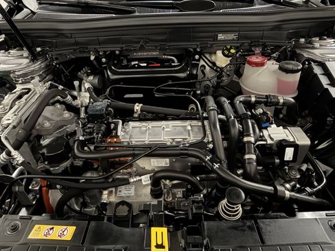 Certified 2023 Mercedes-Benz EQB 300 4MATIC image 38