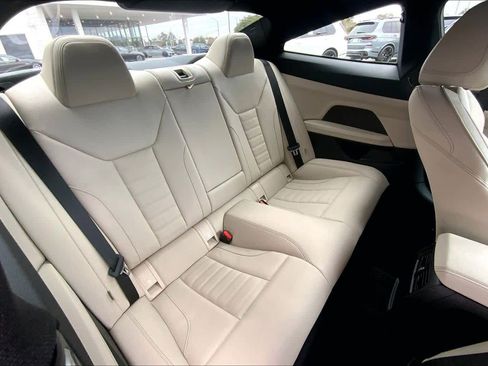 Used 2025 BMW M440i Coupe w/ Premium Package image 21