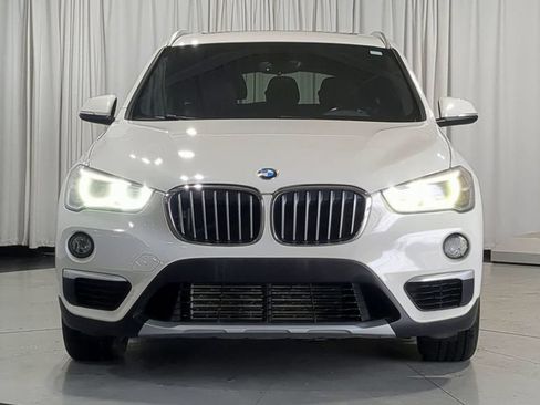 Used 2017 BMW X1 xDrive28i AWD/4WD image 3