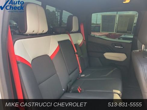 Used 2024 GMC Canyon AT4X AWD/4WD image 25