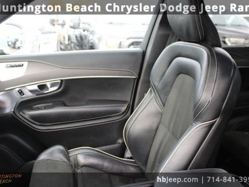 Used 2019 Volvo XC90 T8 R-Design w/ Advanced Package image 27