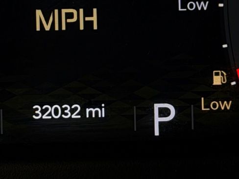 Used 2023 Jeep Wrangler Unlimited w/ 8.4" Radio Group image 16