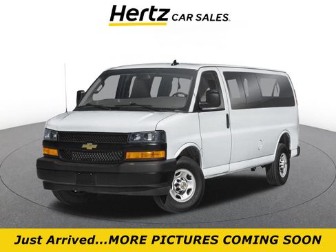 Used 2025 Chevrolet Express 3500 LT w/ LT Preferred Equipment Group RWD image 1