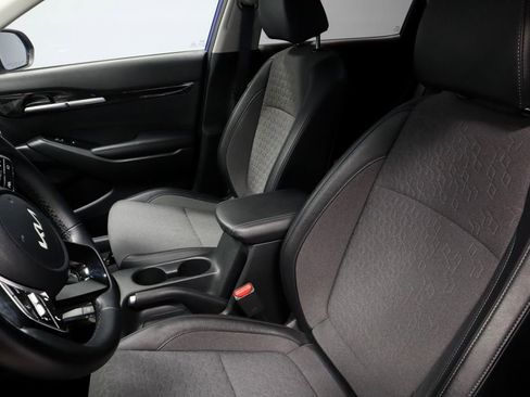 Used 2025 Kia Seltos S FWD image 26