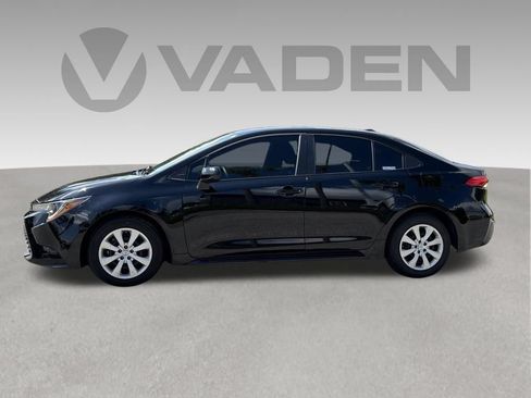 Used 2023 Toyota Corolla LE FWD image 9