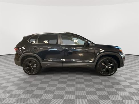 New 2026 Volkswagen Taos SEL AWD/4WD image 4