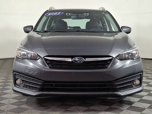 Used 2021 Subaru Impreza 2.0i Premium w/ Popular Package #2 AWD/4WD image 5