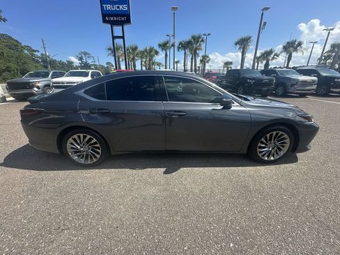 Used 2024 Lexus ES 300h Ultra Luxury w/ Accessory Package (Z2) FWD image 16