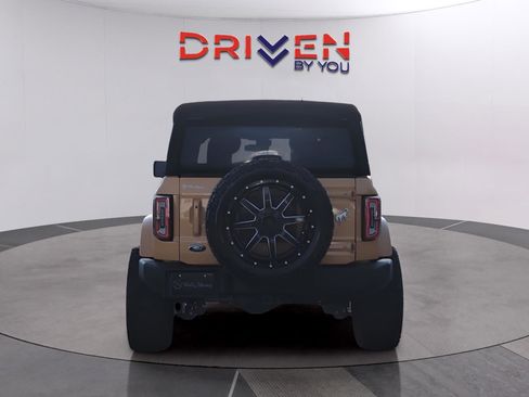 Used 2021 Ford Bronco Outer Banks image 4