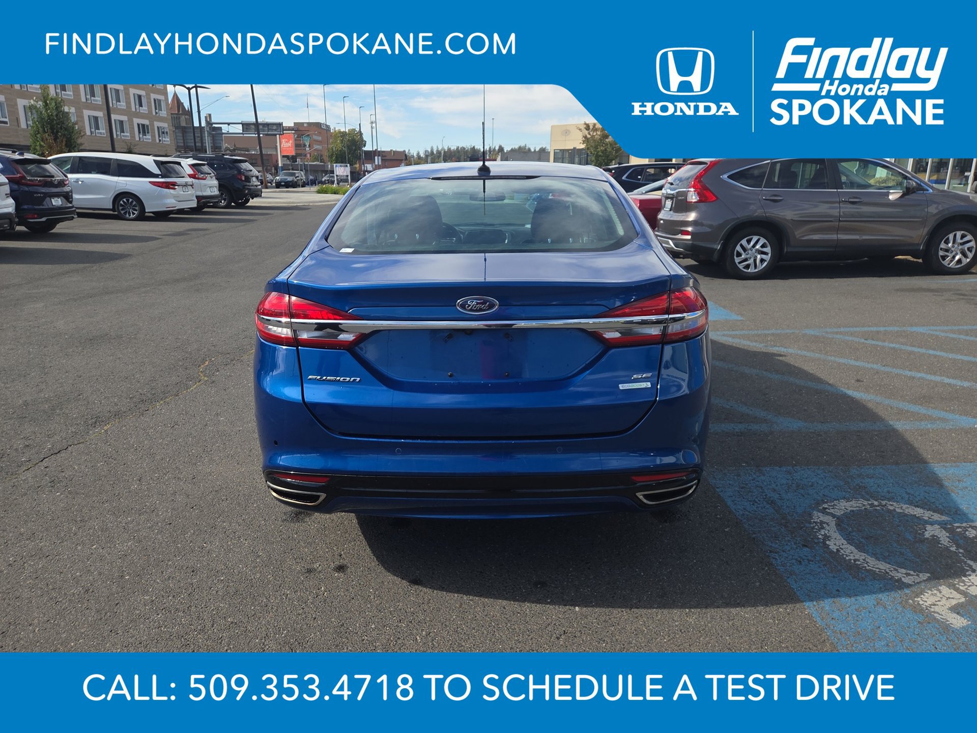 Used 2017 Ford Fusion SE w/ Fusion SE Technology Package FWD image 4