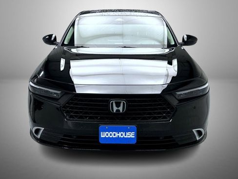 Used 2024 Honda Accord Touring image 2