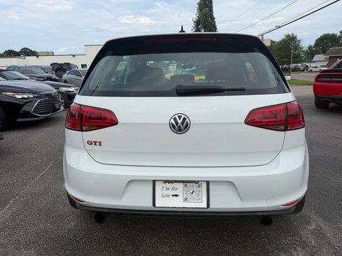 Used 2017 Volkswagen GTI Autobahn FWD image 4